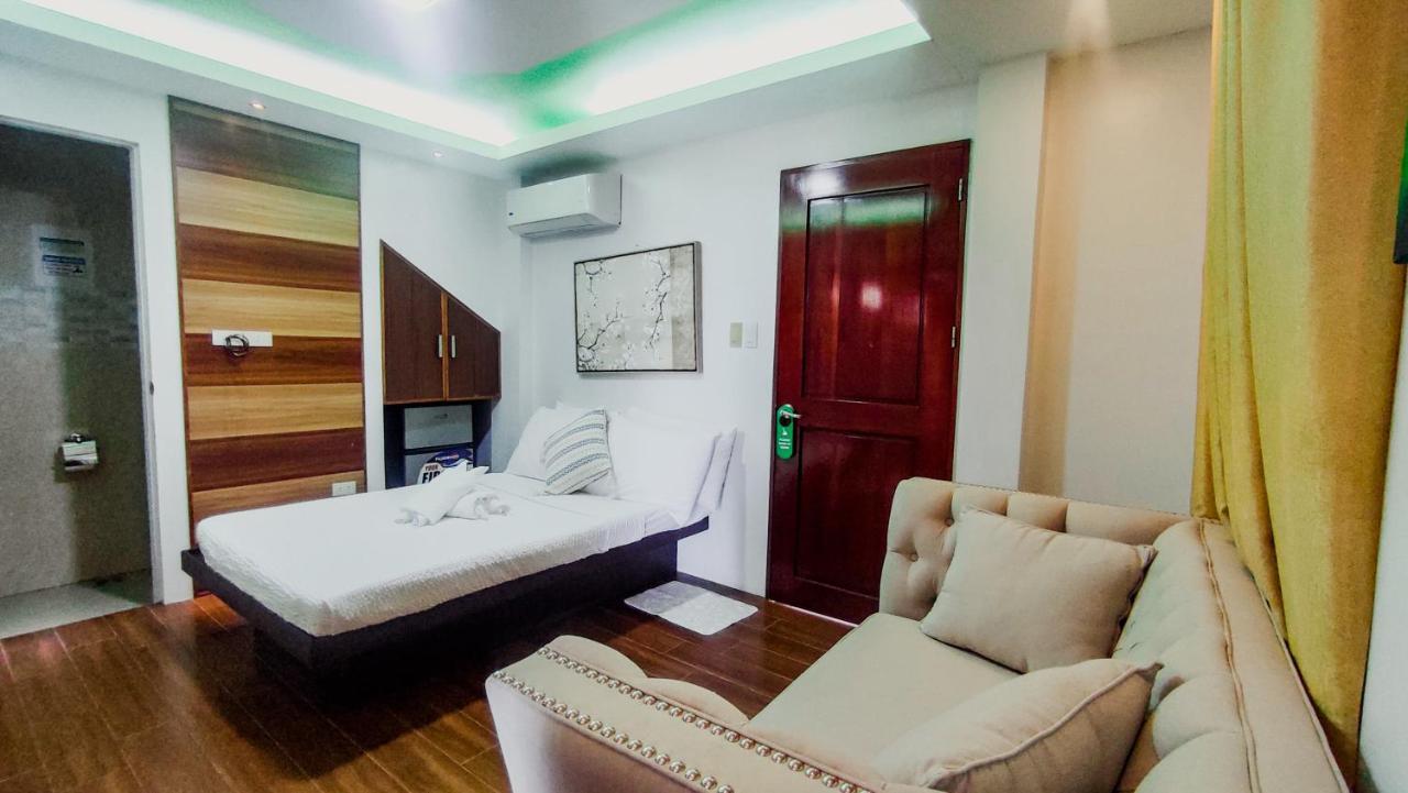 Youhan Beach Resort San Antonio  Exterior photo