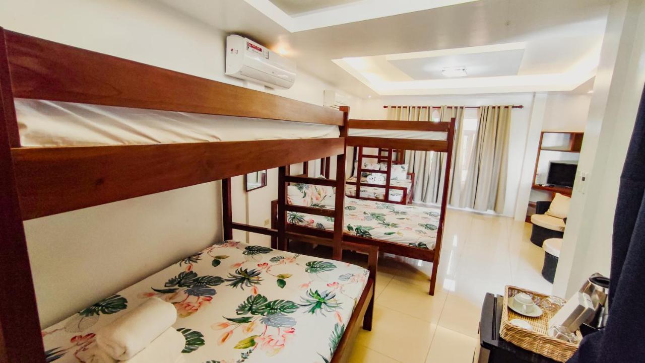 Youhan Beach Resort San Antonio  Exterior photo
